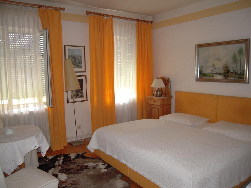Gasthof Gerlinde Gibiser Otel Heiligenkreuz im Lafnitztal Oda fotoğraf
