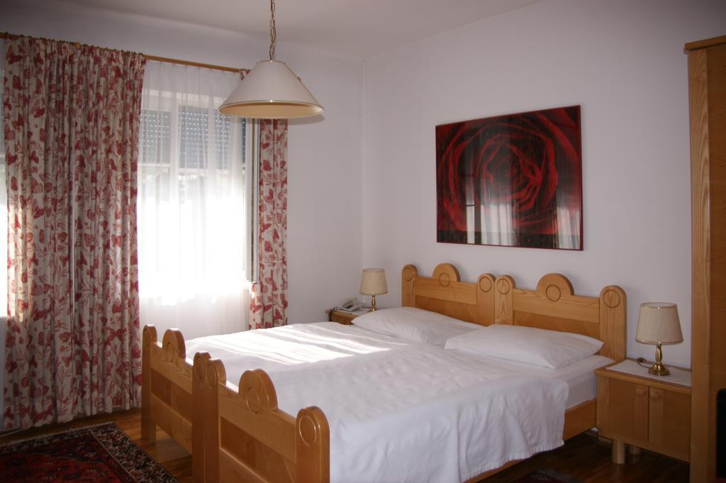 Gasthof Gerlinde Gibiser Otel Heiligenkreuz im Lafnitztal Oda fotoğraf